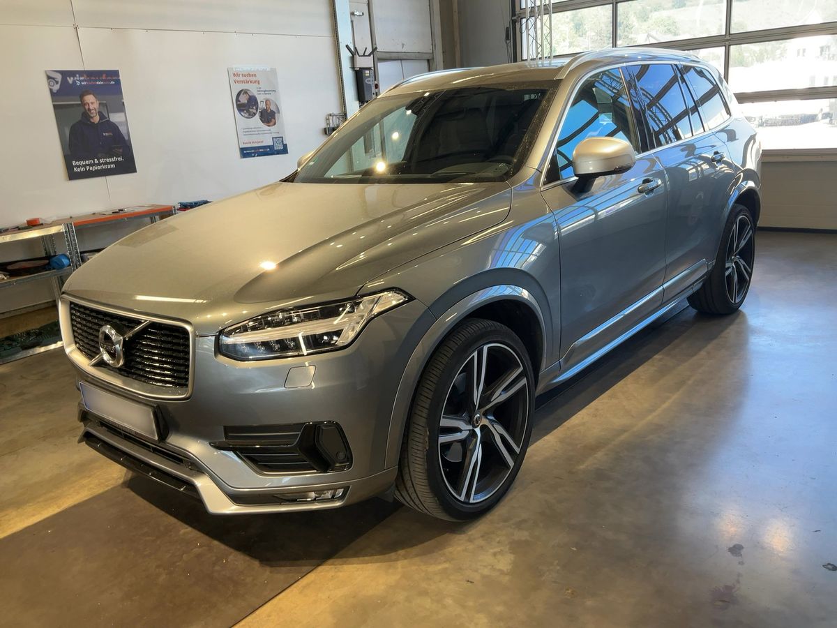 Volvo XC90 2019 — photo 1