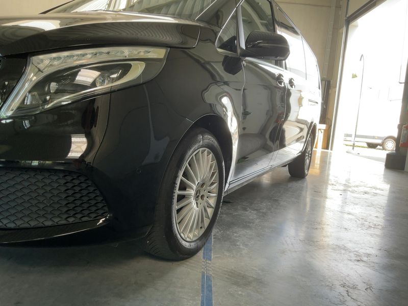 Mercedes-Benz V-Klasse V 250 d AVANTGARDE extralang — zdjęcie 2