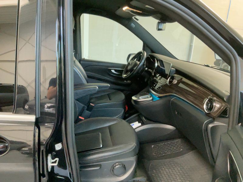 Mercedes-Benz V-Klasse V 250 d AVANTGARDE extralang — zdjęcie 11