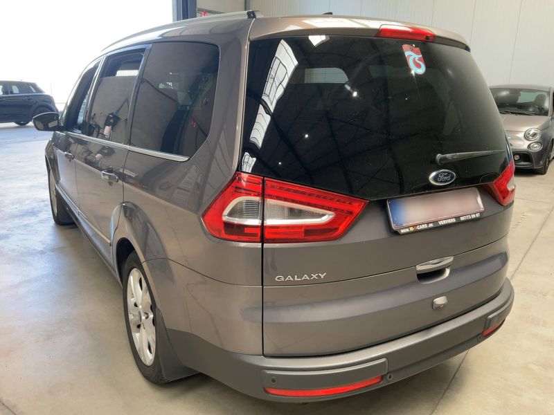 Ford Galaxy 2.0 TDCi Titanium — zdjęcie 3