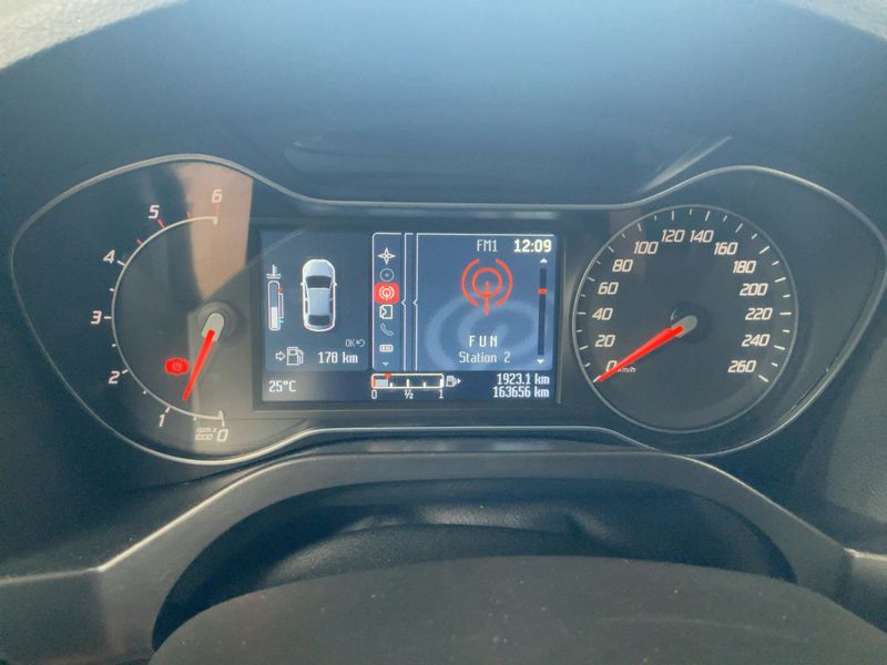 Ford Galaxy 2.0 TDCi Titanium — zdjęcie 13