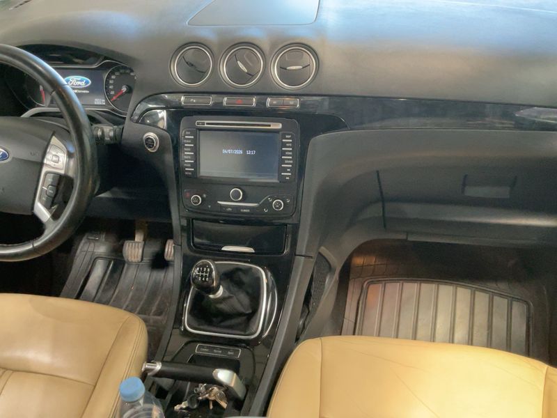 Ford Galaxy 2.0 TDCi Titanium — zdjęcie 12