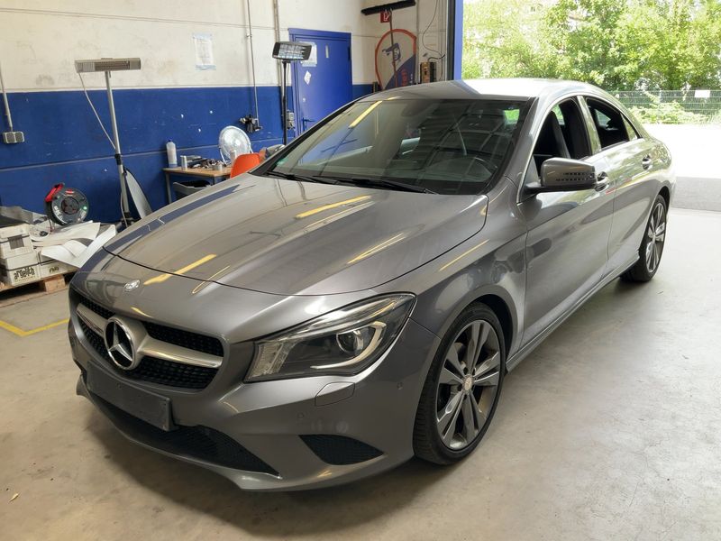 Mercedes-Benz CLA-Klasse CLA 180 Urban 2014 – снимка 1