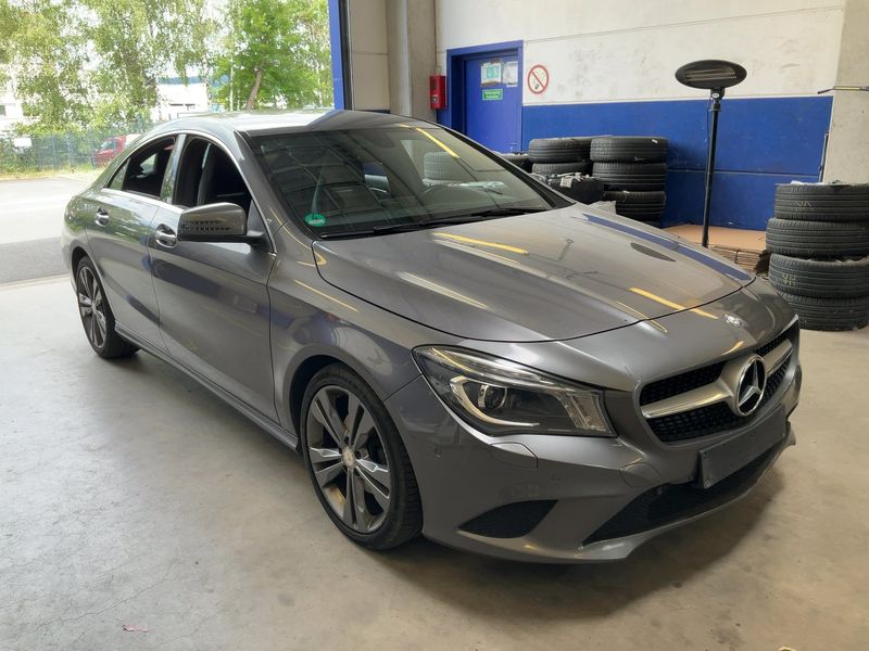 Mercedes-Benz CLA-Klasse CLA 180 Urban 2014 – снимка 12