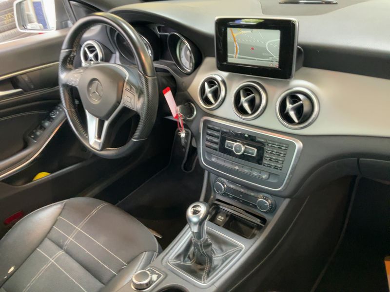Mercedes-Benz CLA-Klasse CLA 180 Urban 2014 – снимка 17