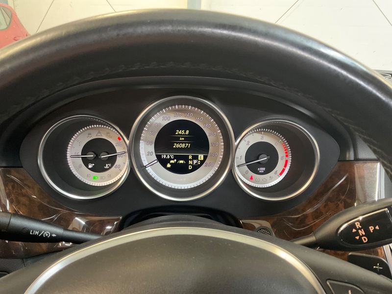 Mercedes-Benz CLS-Klasse CLS 350 d BlueEfficiency — zdjęcie 13