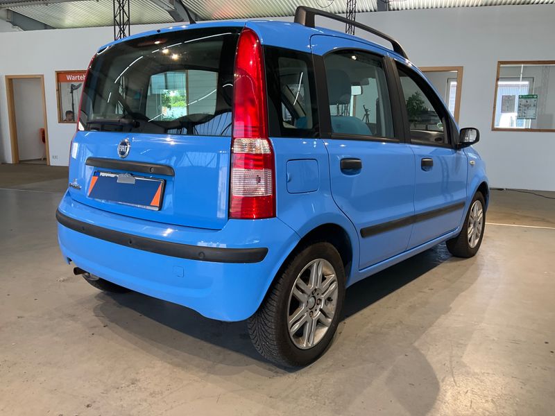 Fiat Panda 1.2 Emotion — zdjęcie 2