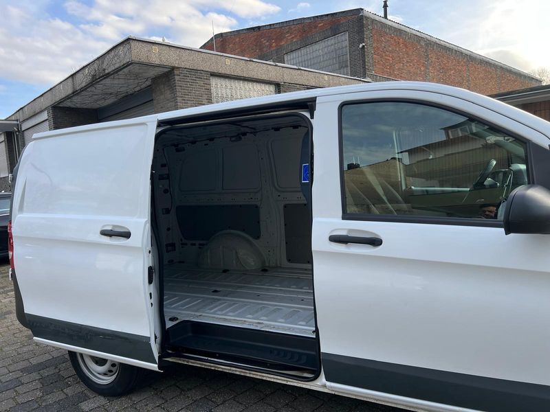 Mercedes-Benz Vito 110 CDI FWD lang — zdjęcie 13