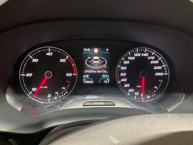 Seat Ateca 2.0 TDI Xcellence 4Drive — zdjęcie 13