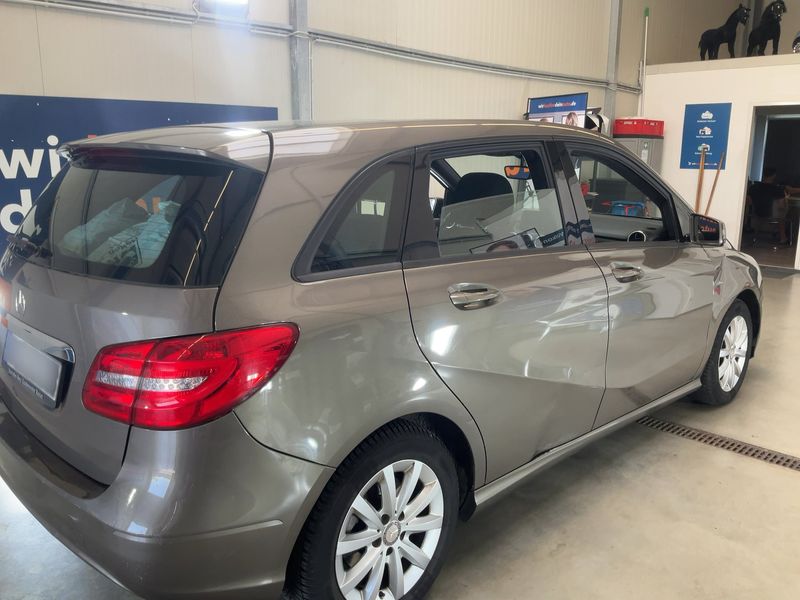 Mercedes-Benz B-Klasse B 180 — zdjęcie 6