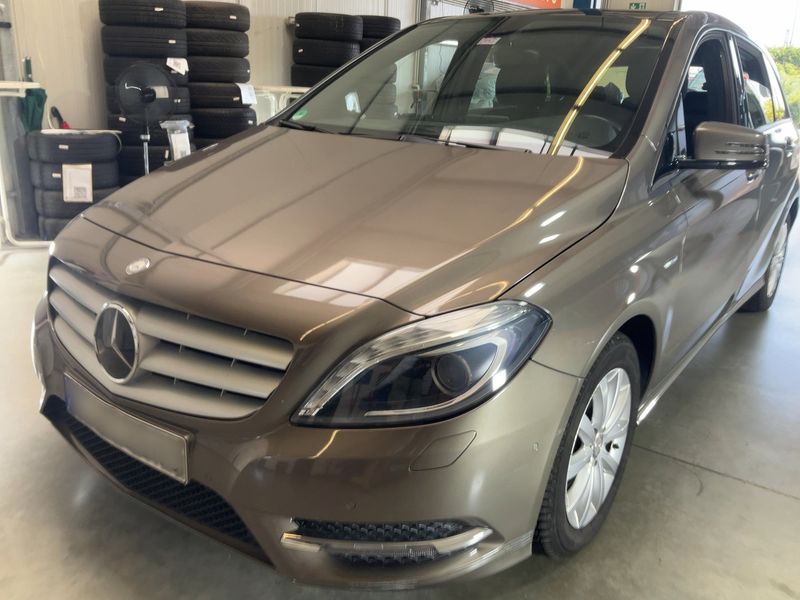 Mercedes-Benz B-Klasse B 180