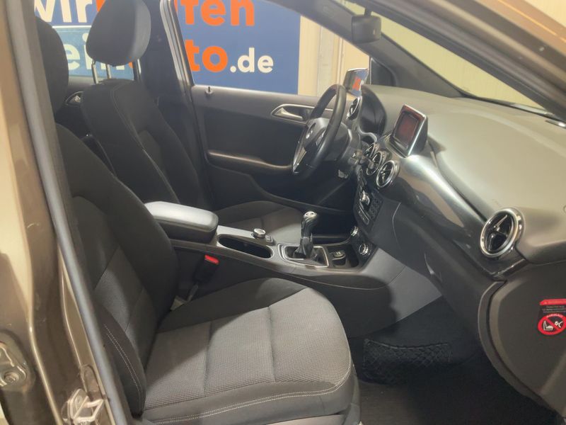 Mercedes-Benz B-Klasse B 180 — zdjęcie 11
