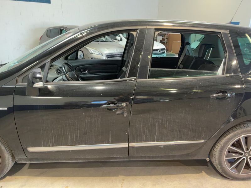 Renault Scenic 1.5 dCi Energy Bose — zdjęcie 4