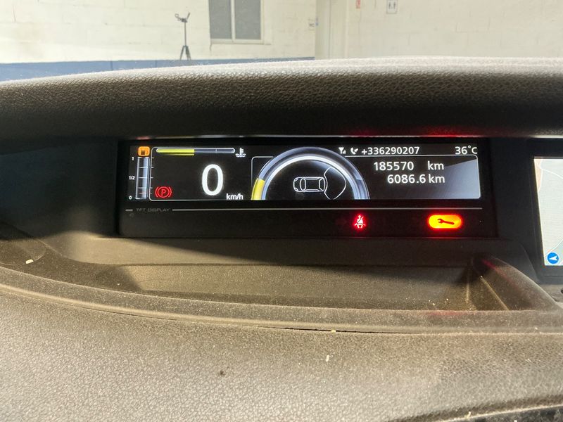 Renault Scenic 1.5 dCi Energy Bose — zdjęcie 13