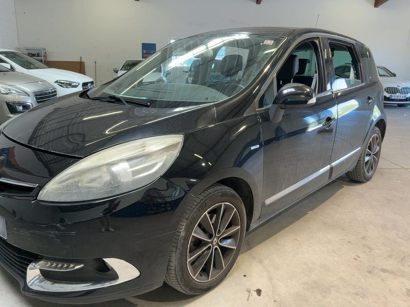 Renault Scenic 1.5 dCi Energy Bose — zdjęcie 2