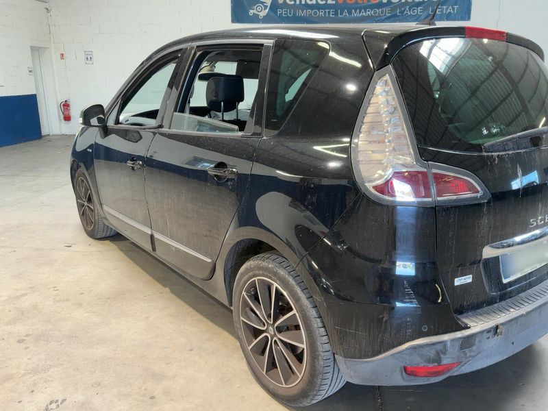 Renault Scenic 1.5 dCi Energy Bose — zdjęcie 3