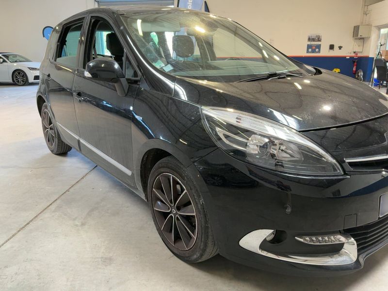 Renault Scenic 1.5 dCi Energy Bose — zdjęcie 8