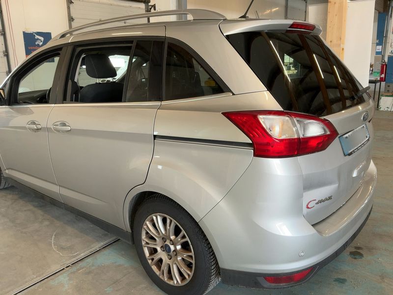 Ford Grand C-Max 1.6 TDCi Titanium — zdjęcie 3