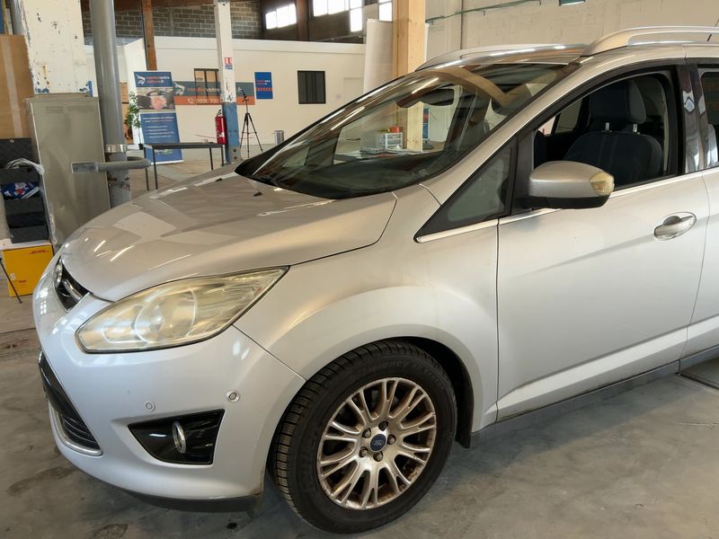 Ford Grand C-Max 1.6 TDCi Titanium — zdjęcie 2