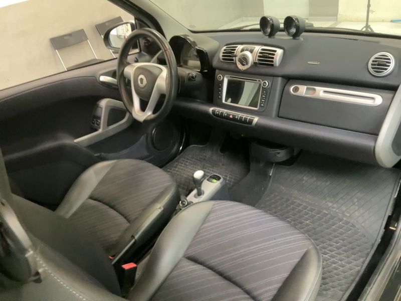 Smart fortwo 1.0 Micro Hybrid Drive pulse — zdjęcie 12