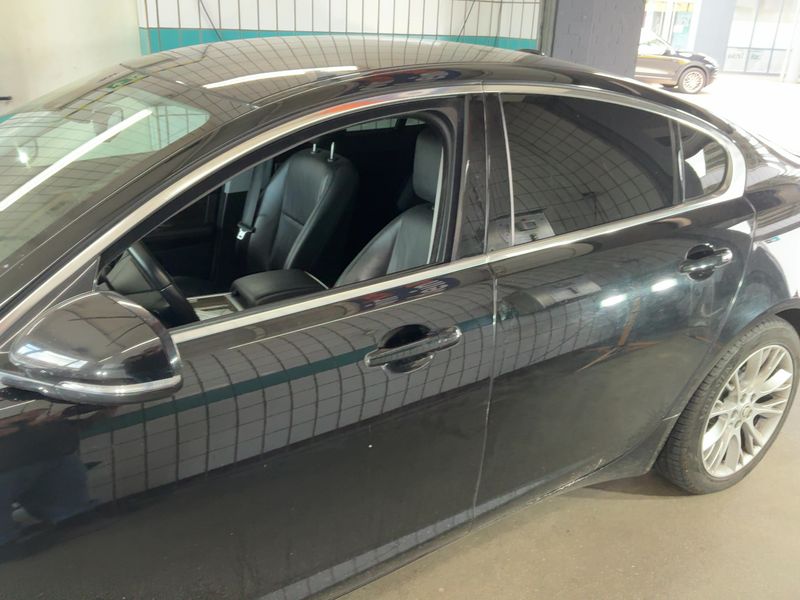 Jaguar XF 2.2 D — zdjęcie 4