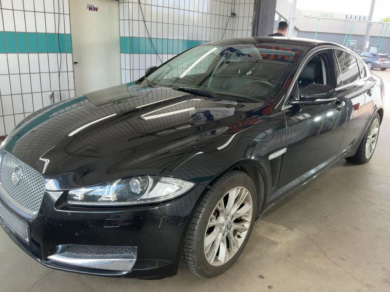 Jaguar XF 2.2 D
