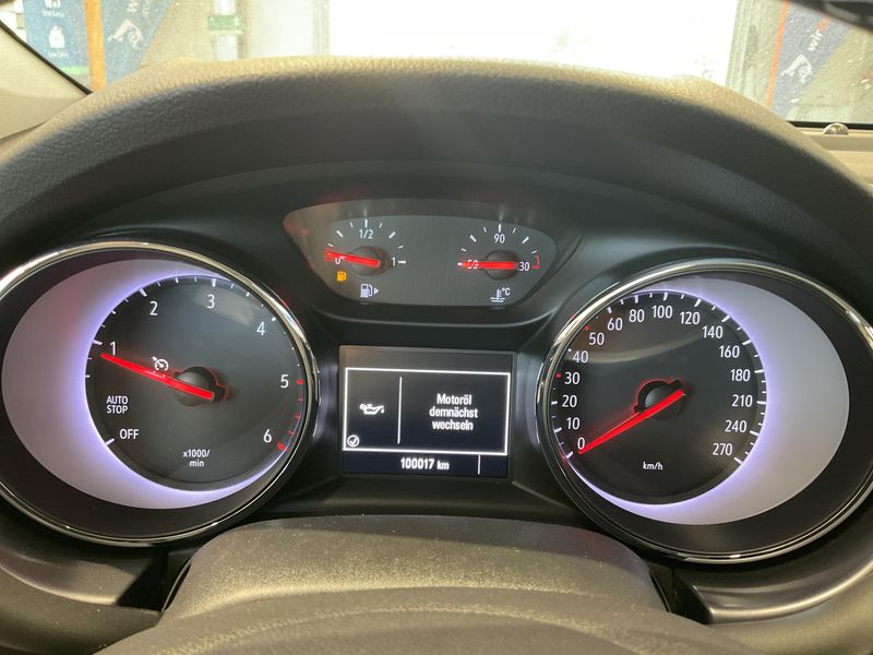 Opel Astra 1.5 CDTI Edition Start/Stop 2020 – снимка 18