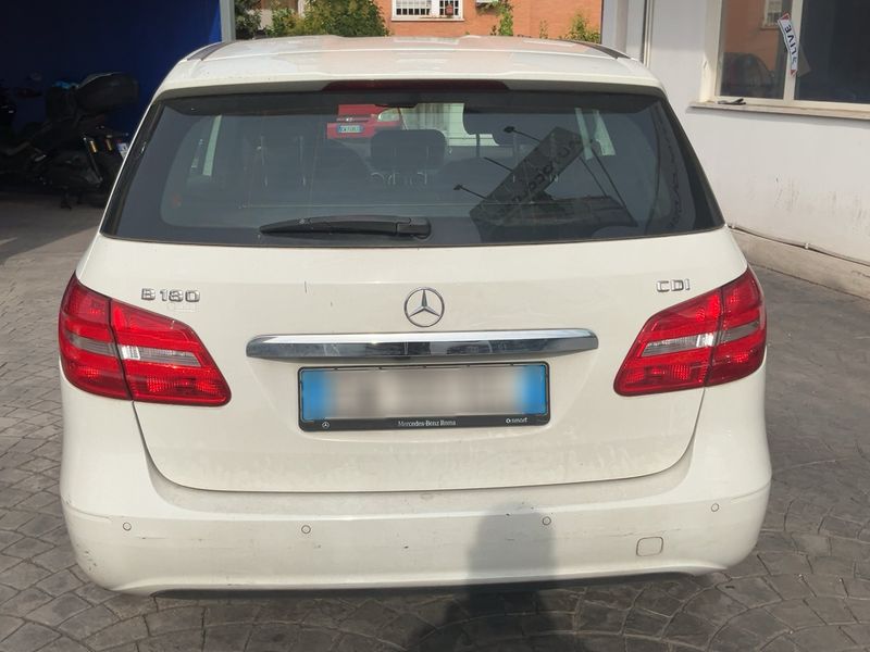 Mercedes-Benz B-Klasse B 180 CDI Executive 2014 – снимка 7