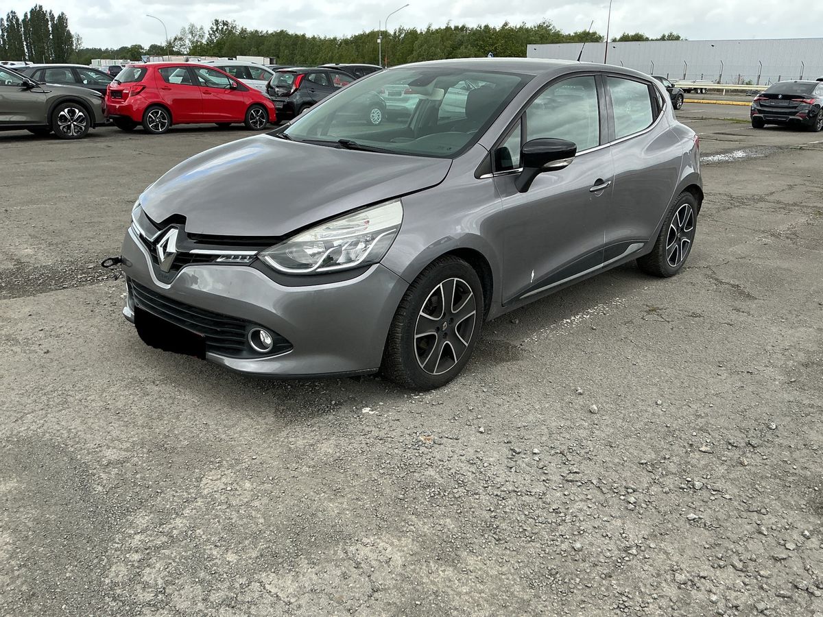 Renault Clio 2016 — photo 1