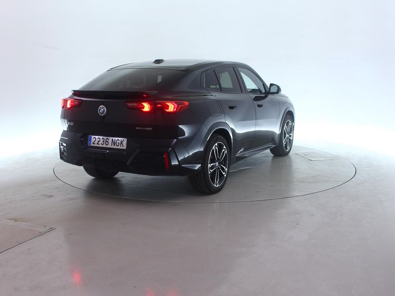 BMW iX2 eDrive20 M Sport — zdjęcie 5