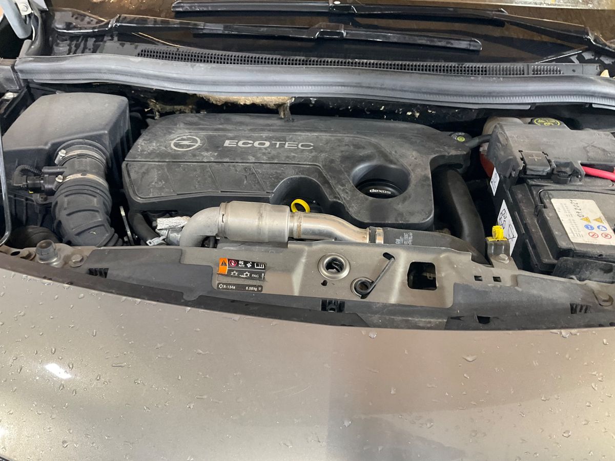 Opel Meriva 2014 — photo 26