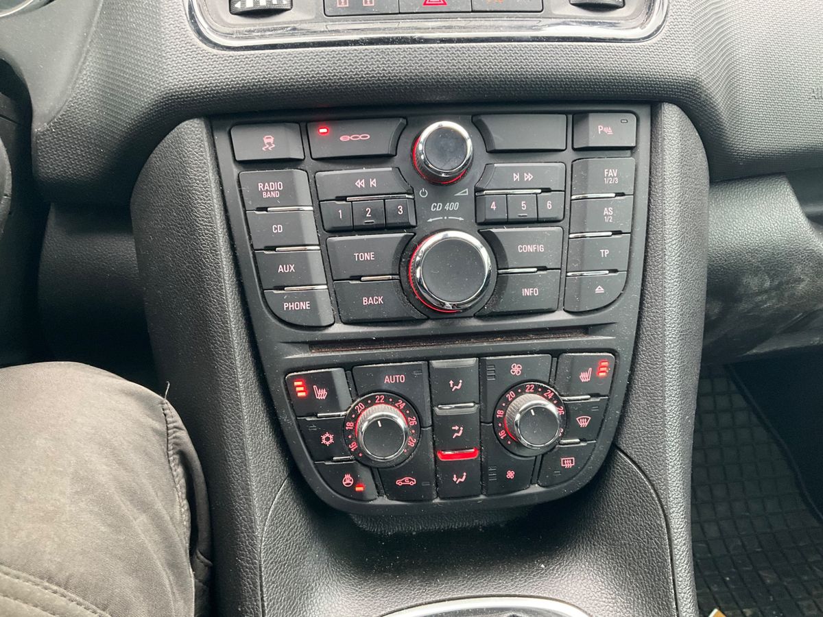 Opel Meriva 2014 — photo 30