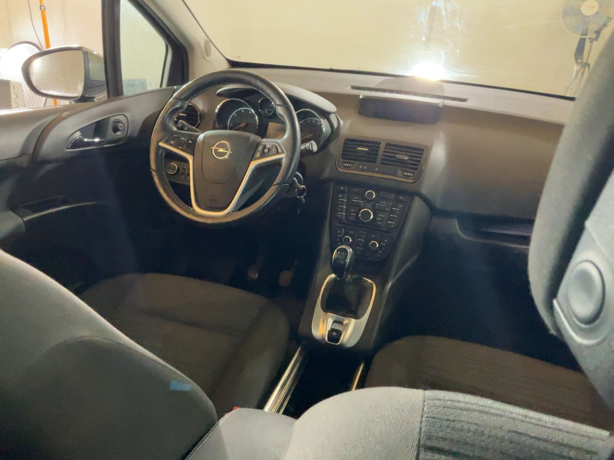 Opel Meriva 2014 — photo 19