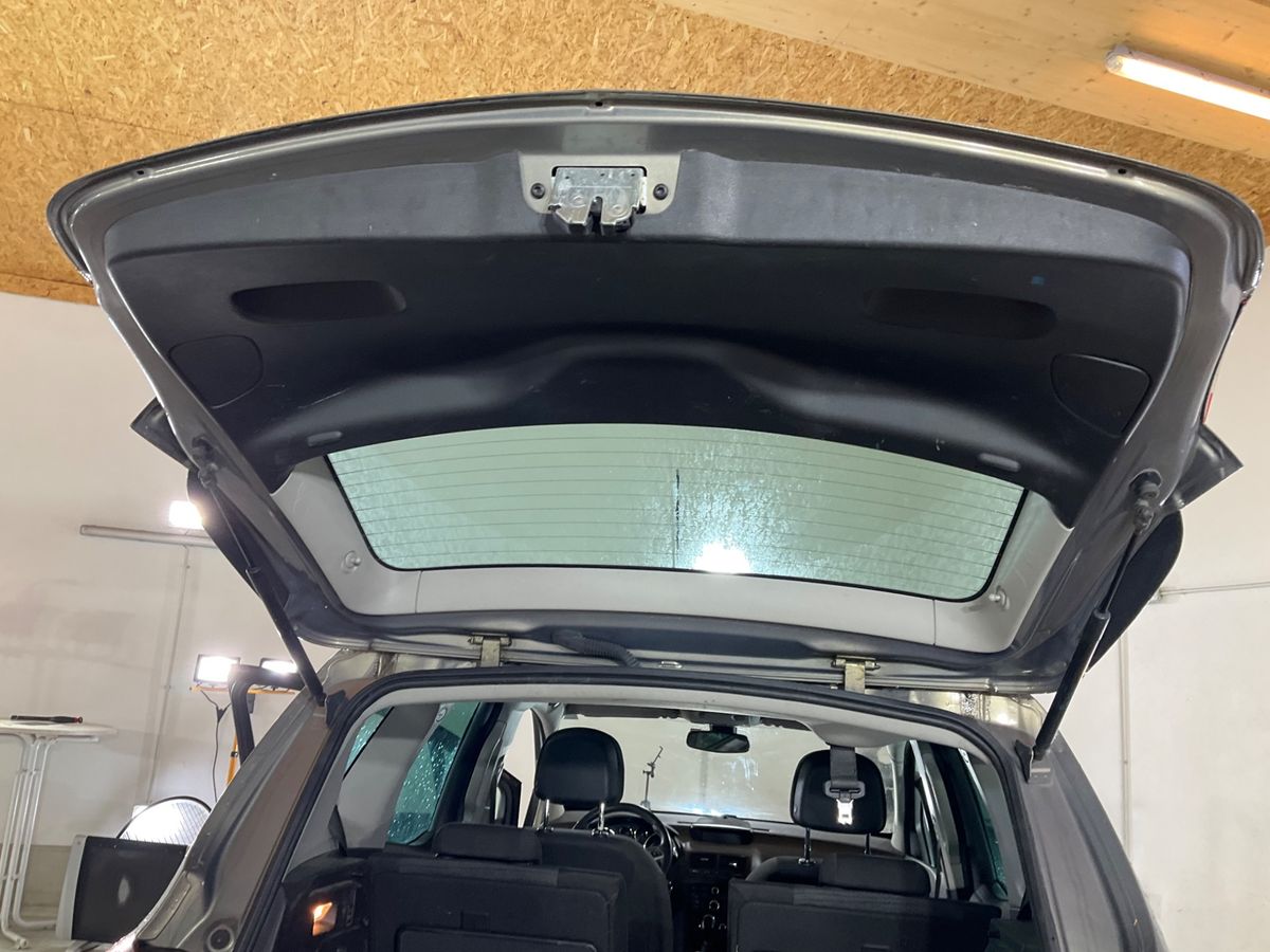 Opel Meriva 2014 — photo 52