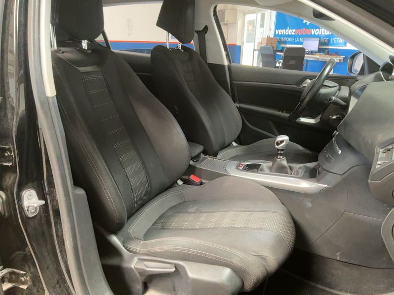 Peugeot 308 1.2 e-THP Allure 2016 – снимка 16