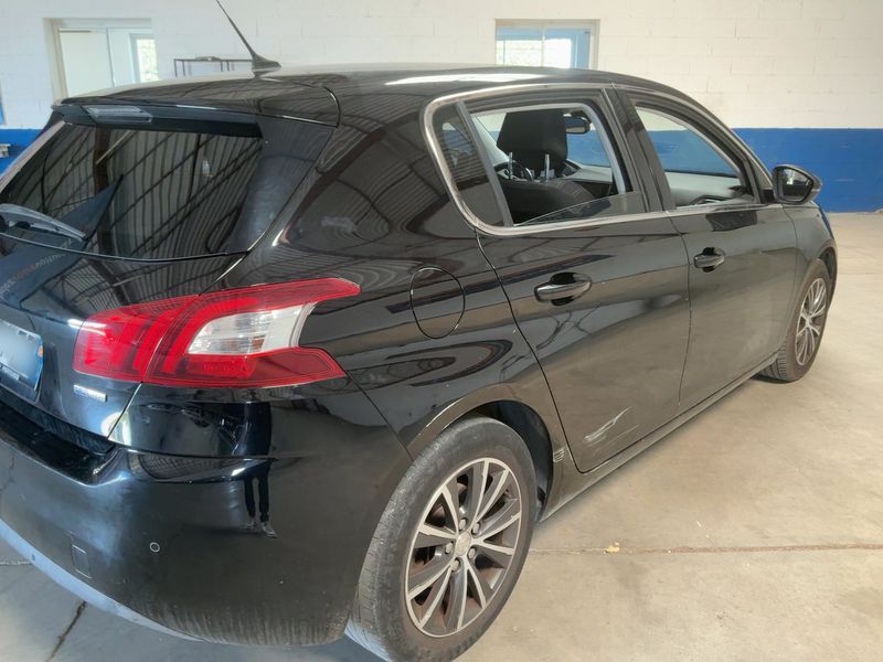 Peugeot 308 1.2 e-THP Allure 2016 – снимка 8