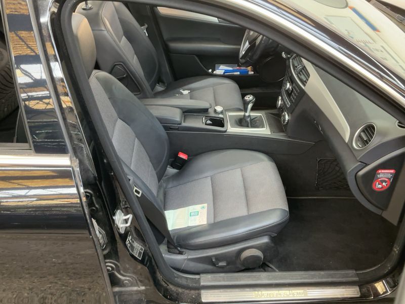 Mercedes-Benz C-Klasse C 220 CDI T BlueEfficiency Avantgarde 2013 – снимка 17