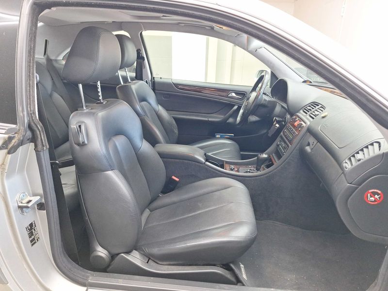 Mercedes-Benz CLK-Klasse CLK 230 Kompressor Elegance — zdjęcie 10