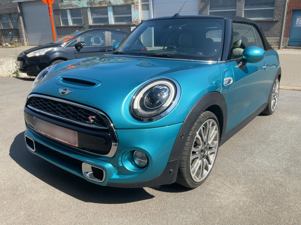 MINI Cabrio 2017 — photo 1