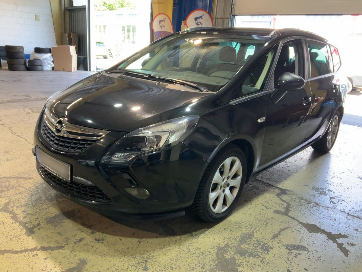 Opel Zafira 2015