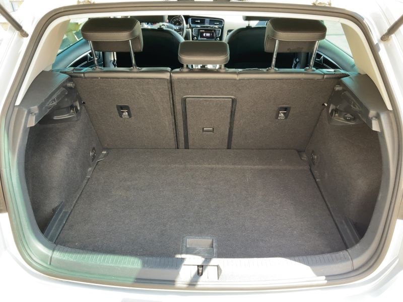 Volkswagen Golf VII 1.6 TDI Highline BlueMotion Tech 2015 – снимка 16