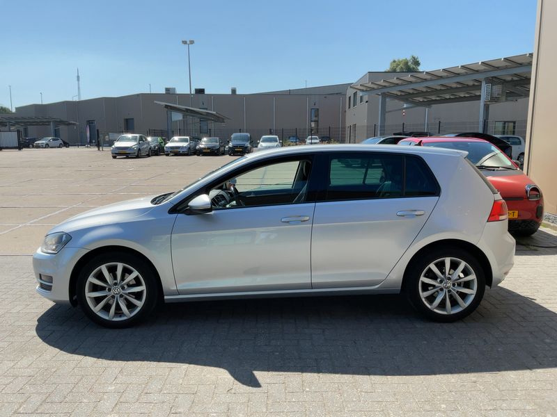 Volkswagen Golf VII 1.6 TDI Highline BlueMotion Tech 2015 – снимка 4