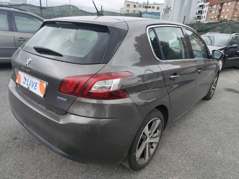 Peugeot 308 2.0 Blue-HDi Allure — zdjęcie 5