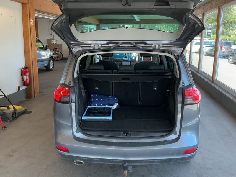 Opel Zafira Tourer 2.0 CDTI Innovation — zdjęcie 10