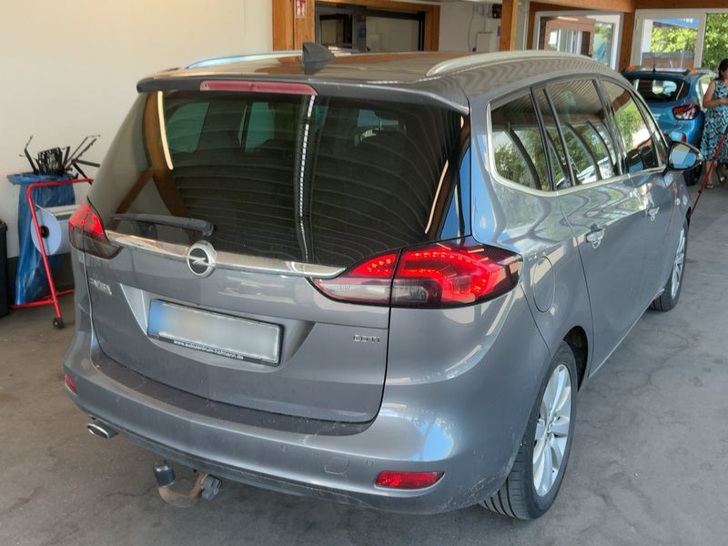 Opel Zafira Tourer 2.0 CDTI Innovation — zdjęcie 6