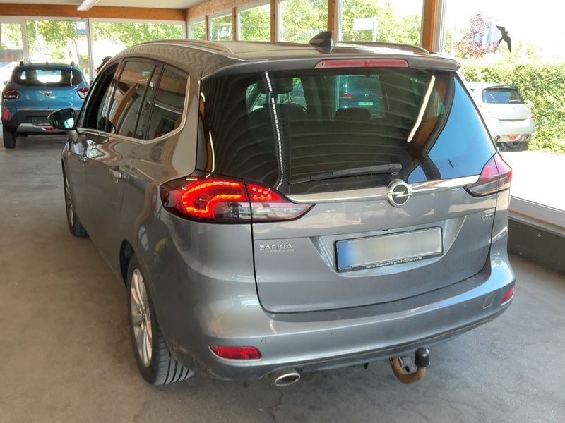 Opel Zafira Tourer 2.0 CDTI Innovation — zdjęcie 3
