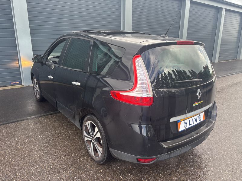 Renault Grand Scenic 1.4 TCe BOSE Edition — zdjęcie 3
