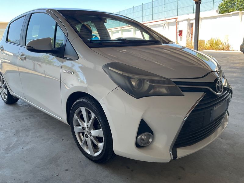 Toyota Yaris 1.5 Hybrid Style — zdjęcie 8