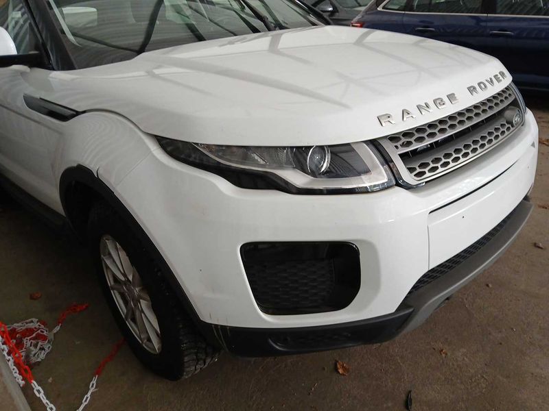 Land Rover Evoque 2.0 Td4 Pure — zdjęcie 6