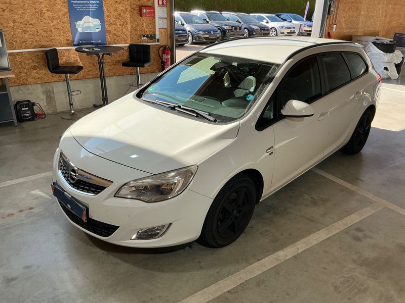 Opel Astra 1.7 CDTI 150 Jahre Opel